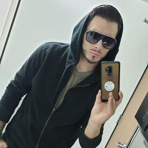 Meet your Posher, Sean